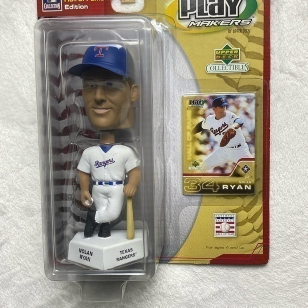Nolan Ryan Play Makers Upper Deck Collectibles 2002 6 1/2”